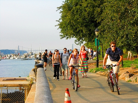 NY-Riverside_Park_South-Acoustic_Sundays-03.JPG