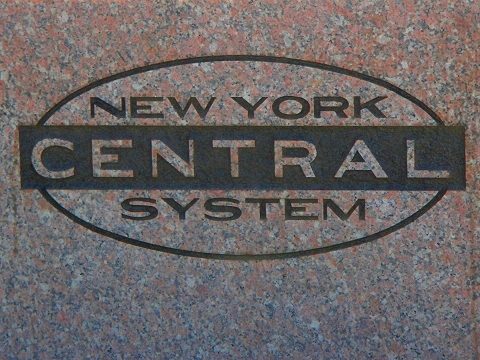 NY-Riverside_Park_South-Trump_Place-New_York_Central_System.JPG