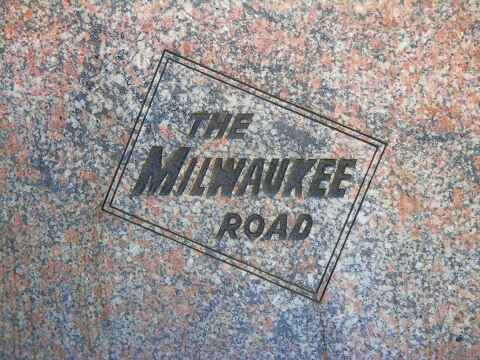 NY-Riverside_Park_South-Trump_Place-The_Milwaukee_Road.JPG