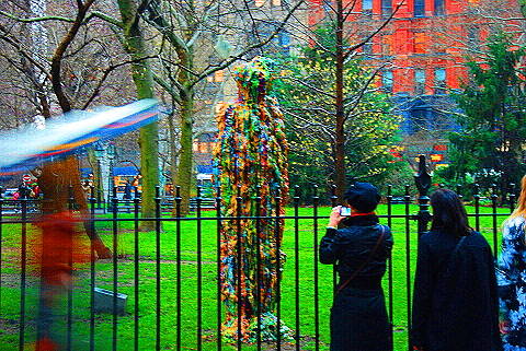 NY-Robert_Melee_Sculptures_in_City_Hall_Park-1.JPG