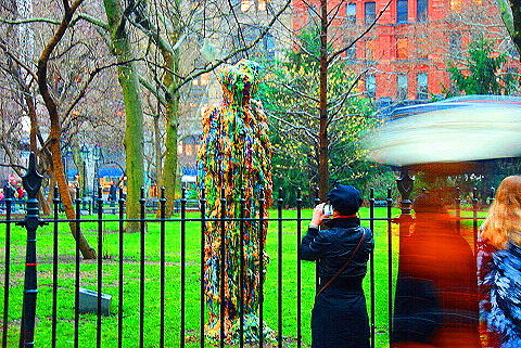 NY-Robert_Melee_Sculptures_in_City_Hall_Park-2.JPG
