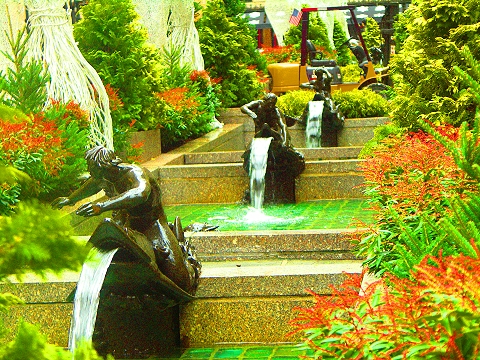 NY-Rockefeller_Center-Fountains-01.jpg