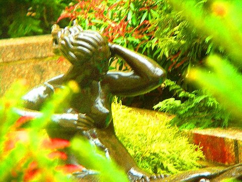 NY-Rockefeller_Center-Fountains-02.jpg