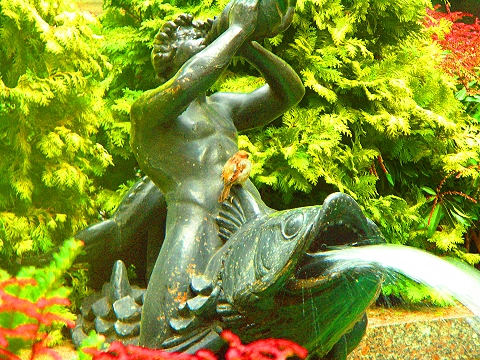 NY-Rockefeller_Center-Fountains-05.jpg