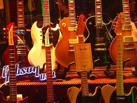 NY-Rudys_Music_Stop-48th_Between_6th_and_7th-01.JPG