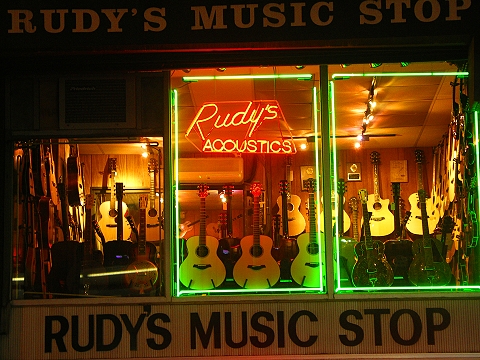 NY-Rudys_Music_Stop-48th_Between_6th_and_7th-05.JPG