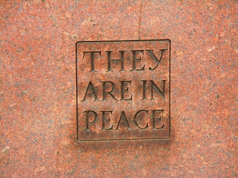 NY-Saint_Pauls_Chapel-9-11_Memorial-07.JPG