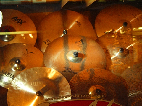 NY-Sam_Ash_Music-48th_Between_6th_and_7th-06.JPG