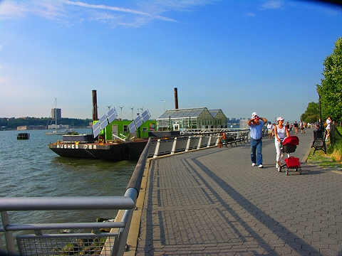 NY-Science_Barge-Riverside_South-01.JPG