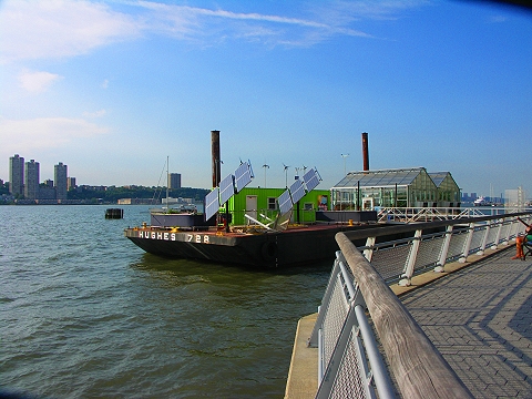 NY-Science_Barge-Riverside_South-02.JPG