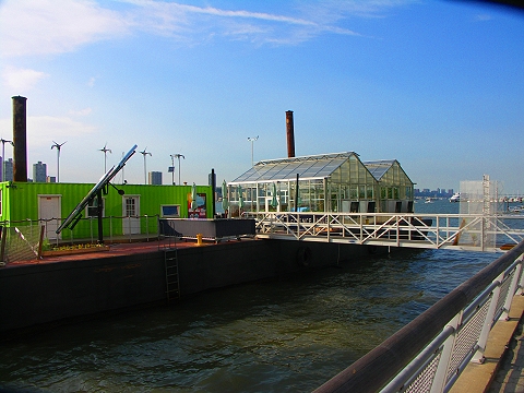 NY-Science_Barge-Riverside_South-03.JPG