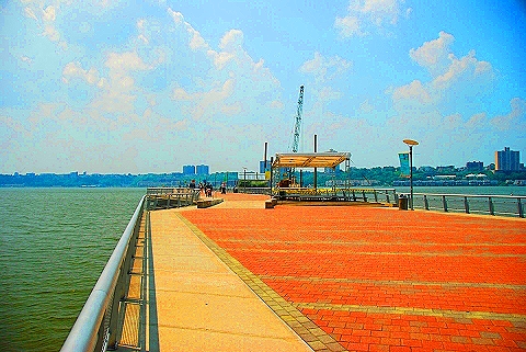 NY-Science_Barge-West_70th_Street_Pier-Summer-2008-13.JPG
