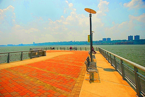 NY-Science_Barge-West_70th_Street_Pier-Summer-2008-26.JPG