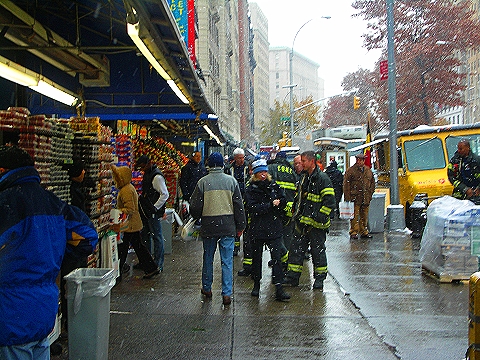 NY-Snow-Upper_Westside-7-NY-Snow-Upper_Westside-7-Broadway_Fairway.jpg
