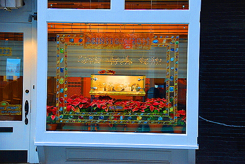NY-Soho-026-Signs_and_Window_Shots.JPG