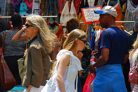 NY-SoHo_Flea_Market-Spring_and_Wooster_Streets-15.JPG