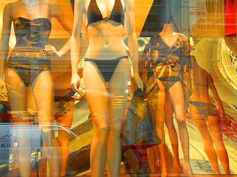 NY-SOHO-Greene_St-Store_Windows-4.JPG