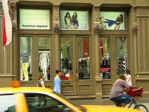 NY-Soho-Greene_Street-19-American_Apparel1.JPG