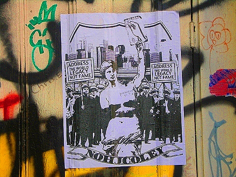 NY-Soho-Greene_Street-Make_Art_Not_War-01.JPG