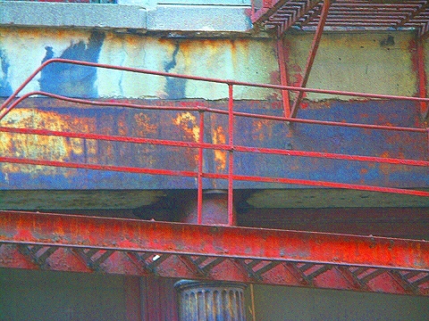 NY-Soho-Greene_Street-Make_Art_Not_War-19.JPG
