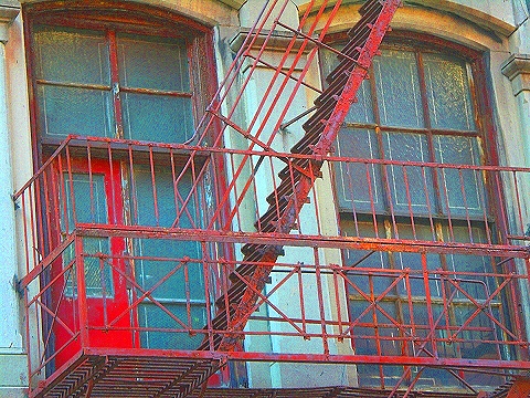 NY-Soho-Greene_Street-Make_Art_Not_War-21.JPG