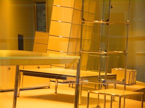 NY-SoHo-Greene_Street-Windows-01.JPG