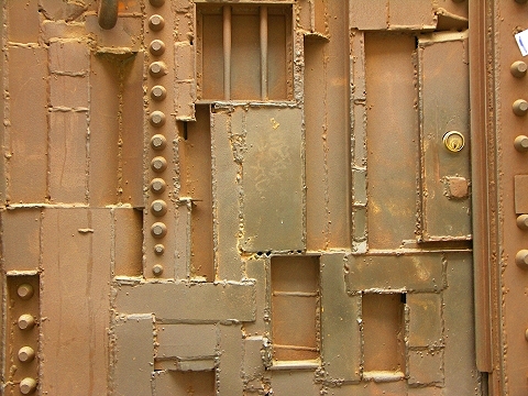 NY-Soho-Make_Art_Not_War-29.JPG