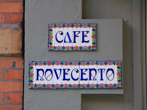 NY-Soho_Signs-Cafe_Novecento.JPG