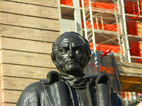 NY-Soho_Square-General_Jose_Artigas_Monument-2.JPG