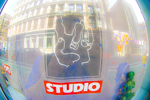 NY-Soho-Window_Shopping-04.jpg