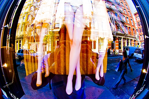 NY-Soho-Window_Shopping-15.jpg
