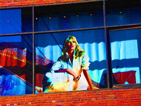 NY-Soho_Windows_and_Graffiti-22.JPG