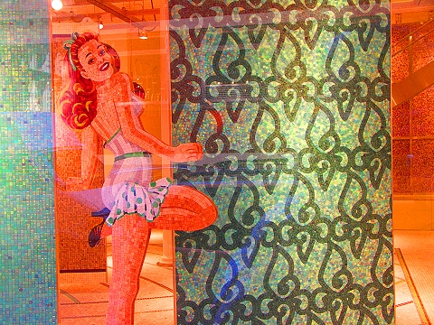 NY-Soho_Windows_and_Graffiti-46-Sicis.JPG