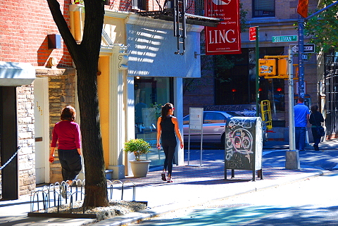 NY-Soho-Windows_Signs_Storefronts-12.JPG