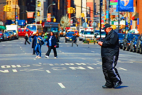 NY-Springtime_in_The_West_Village-People-Watching-14.JPG
