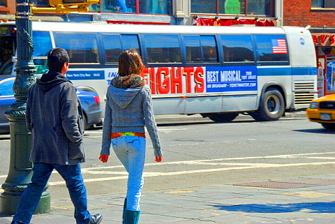 NY-Springtime_in_The_West_Village-People-Watching-31.JPG