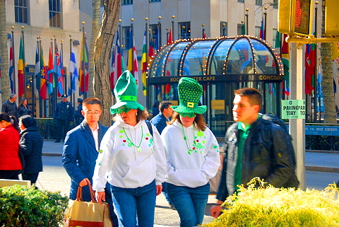 NY-St_Patricks_Day_on_Fifth_Avenue-01.JPG