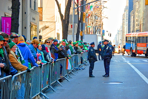 NY-St_Patricks_Day_on_Fifth_Avenue-27.JPG