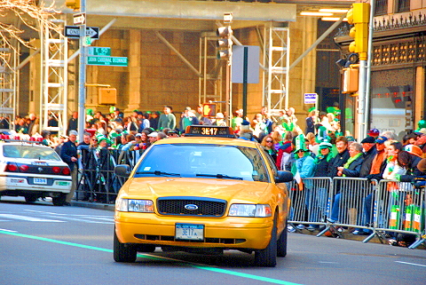 NY-St_Patricks_Day_on_Fifth_Avenue-29.JPG