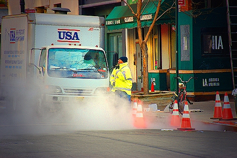 NY-Steam_Rising_From_The_Street-frigid_cold_Morning-1.JPG