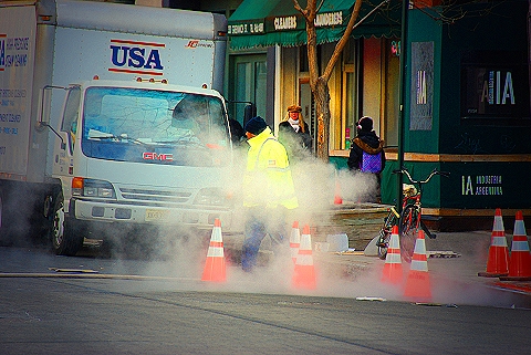NY-Steam_Rising_From_The_Street-frigid_cold_Morning-5.JPG
