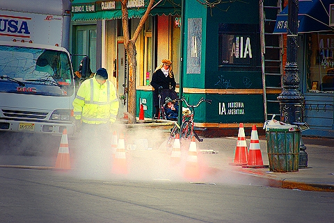 NY-Steam_Rising_From_The_Street-frigid_cold_Morning-6.JPG