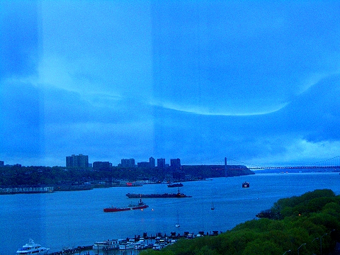 NY-Storm_Clouds_over_The_Hudson-GWB-3.JPG