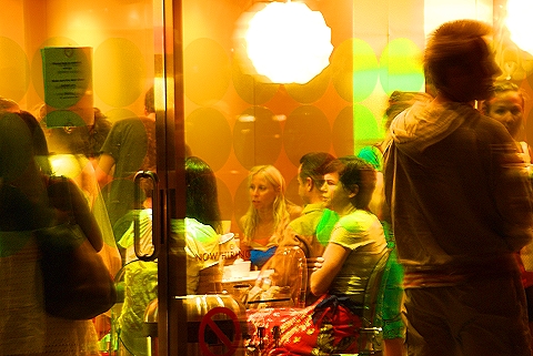 NY-Storm-West_70th_Street-22-Pinkberry.JPG