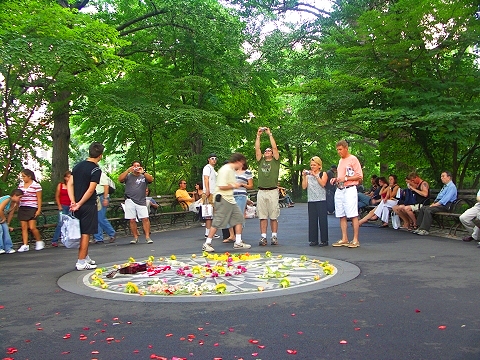NY-Strawberry_Fields-Central_Park-Mayor_of_Strawberry_Fields-01.JPG