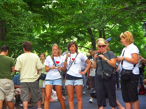NY-Strawberry_Fields-Central_Park-Mayor_of_Strawberry_Fields-03.JPG