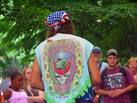 NY-Strawberry_Fields-Central_Park-Mayor_of_Strawberry_Fields-08.JPG