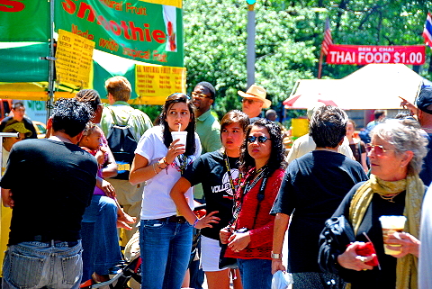 NY-Street_Fair-Upper_Westside_People_Watching-11.JPG