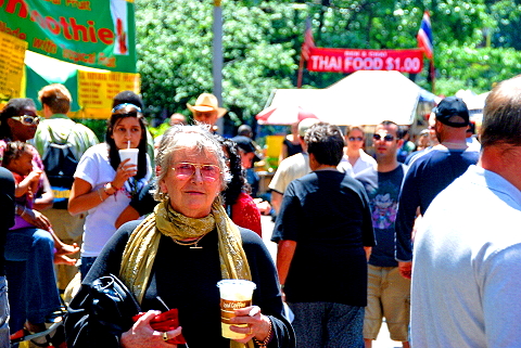 NY-Street_Fair-Upper_Westside_People_Watching-12.JPG