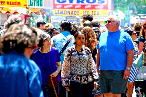 NY-Street_Fair-Upper_Westside_People_Watching-25.JPG